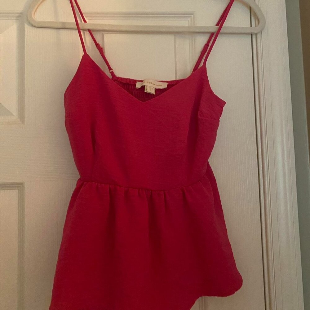 Pink tank top